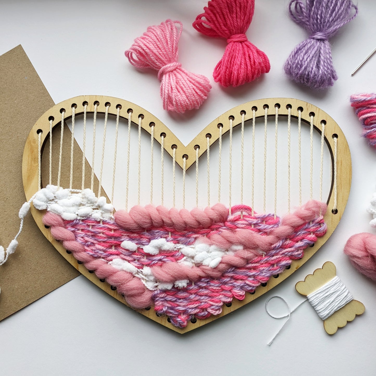 🎨 Introduction to Weaving Workshop 🧵