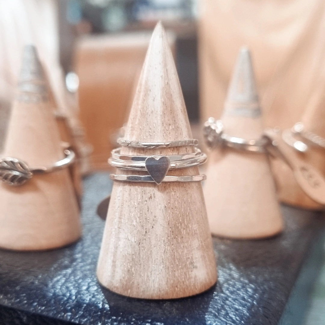 Single Stacker ring course with accent.