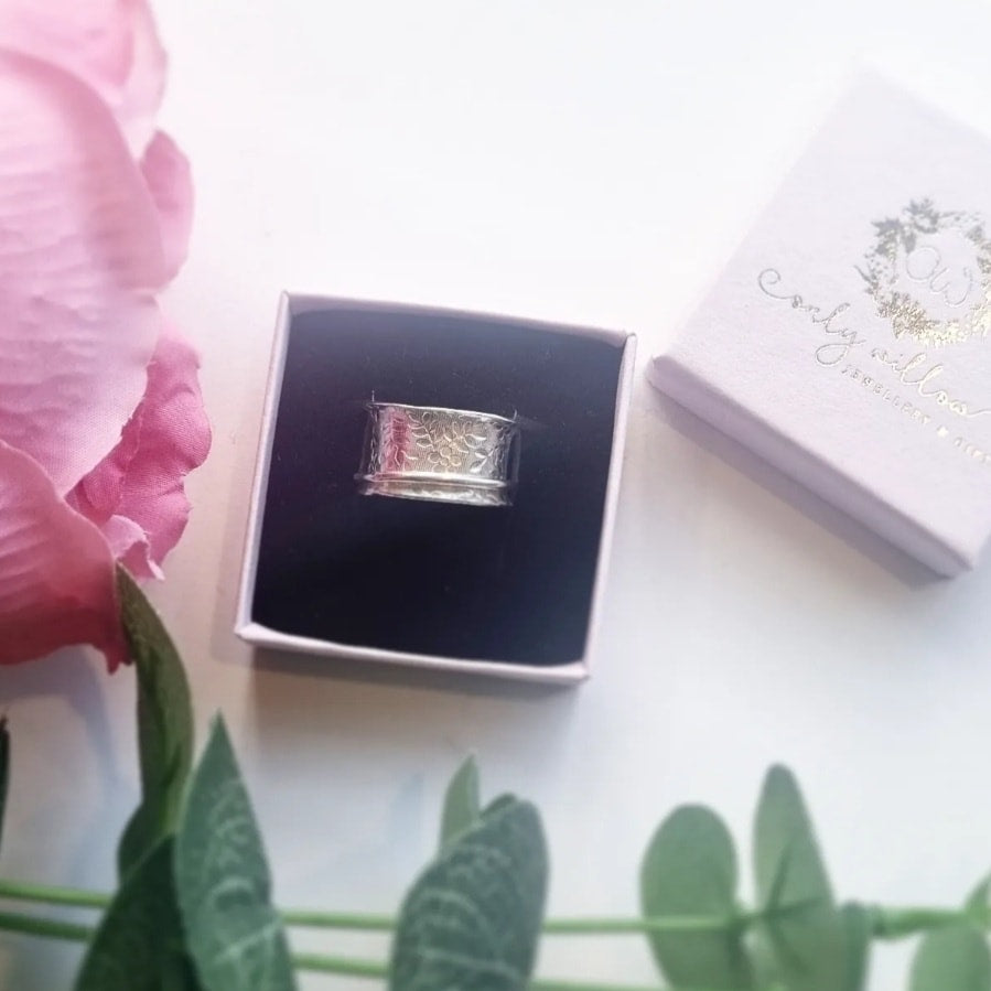 Floral Silver Spinner Ring